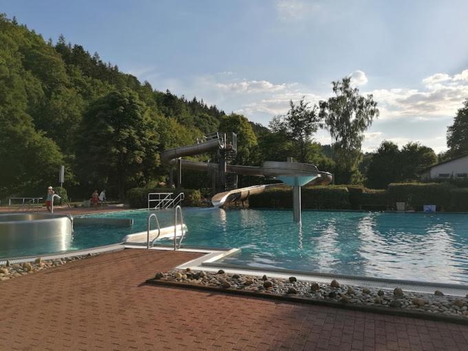 Ferienhaus Hescheld With Private Jacuzzi Hellenthal Kültér fotó