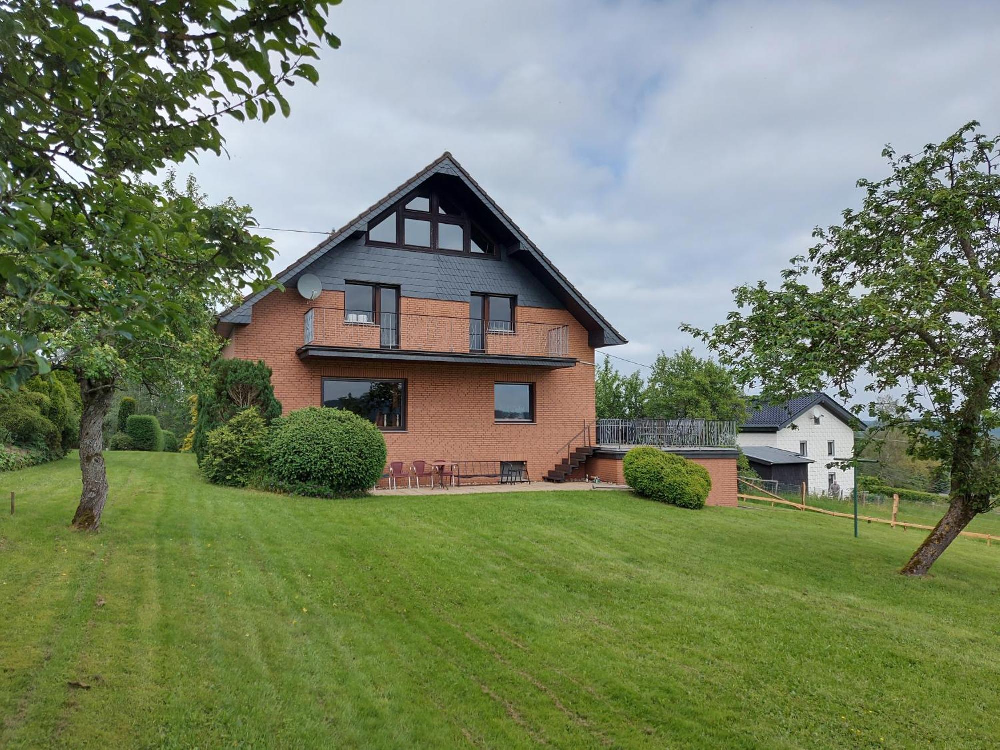 Ferienhaus Hescheld With Private Jacuzzi Hellenthal Kültér fotó