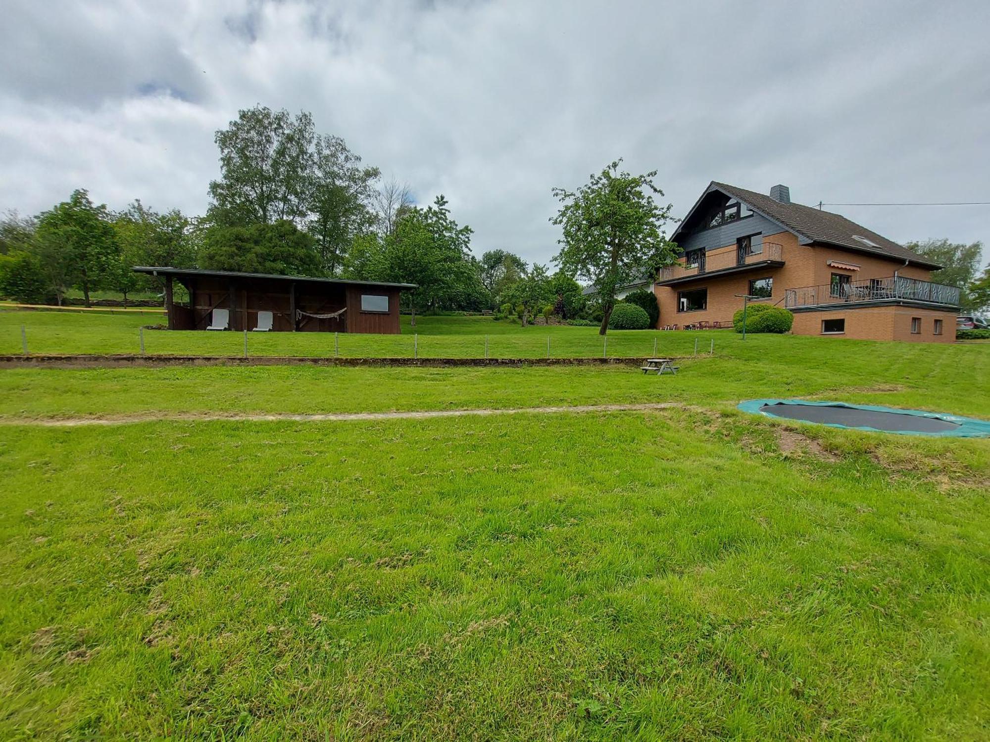 Ferienhaus Hescheld With Private Jacuzzi Hellenthal Kültér fotó